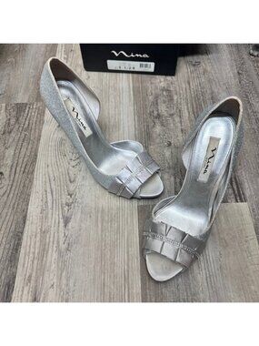 Nina New York Silver Glitter Evening Formal Peep Toe Bow Cocktail Prom Heels 9.5